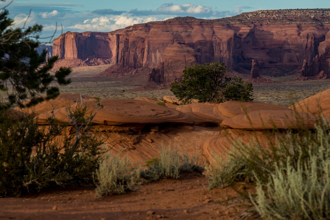 monumentvalleyspaceship (1 of 1)